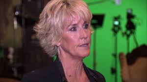 Consumer advocate & environmental activist. Erin Brockovich Helping Victims Fight Her Old Foe After North Bay Wildfires Abc7 San Francisco