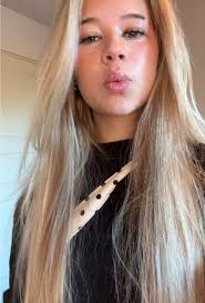 I love you more ….. #makemefamouse #fakebodytiktok #greeneyesl #lipsyn...