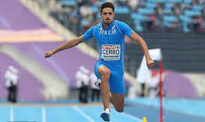 Dopo una rincorsa l'atleta deve effettuare, sulla zona di stacco (di battuta), 3 balzi consecutivi cercando di atterrare il più lontano possibile. Samuele Cerro E Campione Italiano Sulle Orme Del Mito Fabrizio Donato Alessioporcu It