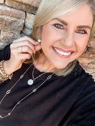 Do you prefer dainty or bold necklaces?