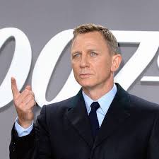 Craig achieved international fame with his portrayal of playboy spy james bond in several films, beginning with casino royale (2006). Schluss Mit Der Rolle Als James Bond 007 Daniel Craig Wird Zum Serien Star Boulevard