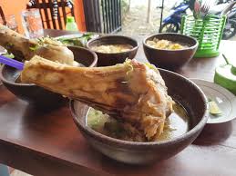 Lokasi tempat makan satu ini berada di pejaten village, lantai 2, jl. Kuliner Serba Sumsum Bikin Nggak Bisa Berhenti Makan