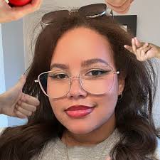 Mia Bean (@mia__bean)