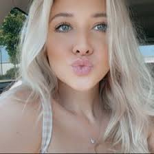 Keeley Thomas (keeleyannthomas)