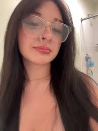 Exploring WLW Stories