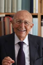 tutti Preparatevi e prepariamoci a sentire altre frottole: oggi sarà  presentata la relazione dei Lep, firmata da Cassese, ad uso del "partito  del nord", che non tiene conto della sentenza della Consulta