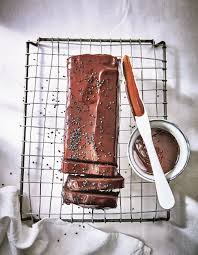 Gateau Au Chocolat Noir Et Sesame Noir Pour 6 Personnes Recettes Elle A Table Recette Gateau Chocolat Gateau Au Chocolat Noir Chocolat Noir