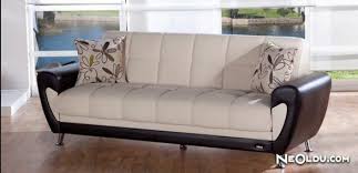 Rüyada krem rengi deri koltuk görmek ayağının tökezleyip, işlerinin aksayacağına, kirasını ve faturalarını ödeyemez duruma düşeceğine. Ruyada Cekyat Gormek Ne Anlama Gelir