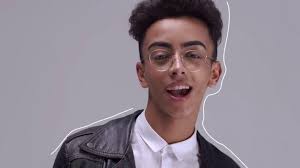Bilal hassani represented france at the eurovision song contest 2019 in israel with the song roi. Bilal Hassani Wins First Semi Final In France Escdaily
