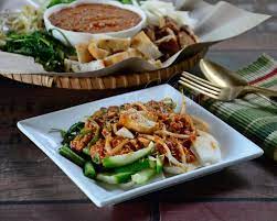 Pecel menjadi makanan yang terkenal di wilayah jawa timur, jawa tengah dan berikut tujuh resep pecel sayur yang dihimpun brilio.net dari berbagai sumber pada selasa (7/4). Resipi Pecal Jawa Dapur Tanpa Sempadan