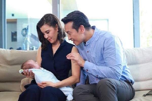 Nói dối vợ đi công tác để đưa bồ đi đẻ, chồng nhận kết sốc