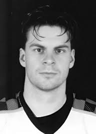 Player photos for the 1992-93 U. of North Dakota at hockeydb.com