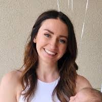 Renee Kenyon's Instagram, Twitter & Facebook