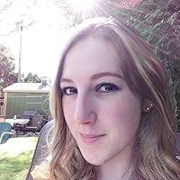 تحت الجبال والمدن by هاني حجاج