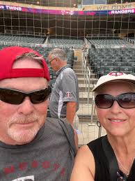 It's been a busy and exciting year for Ben and Kelsie! Marriage in  September ✓ and now the purchase of their first home last week ✓! What a  fun “Mom” moment to