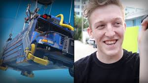 Sure it's not what the battle bus would really look like but it's a fun concept. Mrbeast Made An Actual Battle Bus As A Gift For Faze Tfue Dexerto