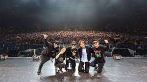 The popularity of running man throughout asia has also provided the opportunity for the production team to organize fan meeting tours in asia since 2013. 7012 Running Together Project In Thailand Running Man Fan Meeting 2017 Youtube