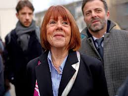 Photographers unite to raise funds for Covid-19, see collection here⁣⁣ ⁣⁣⁣  A photographers' collective has launched @printsforindia, a photo print  fundraiser featuring a collection of #photographs taken in India by  renowned photographers