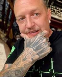 Bryan John's Instagram, Twitter & Facebook