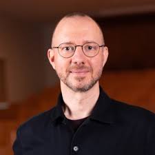 Trailer: Design Social Change by Lesley-Ann Noel