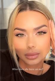 Lea Pedersen's Instagram, Twitter & Facebook