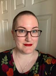 I know I'm sticking my tongue out in my profile pic, so here are some more  *serious* photos 😂🤷‍♀️ Please feel free to share your hair-free selfie  below!! 💚