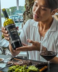 Get ready for a date night to remember! Treat yourselves to a mouthwatering  experience with our succulent Angus Ribeye Steak (250g, Grain Fed, Marble  2+) that comes in a set of 2