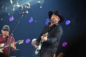 Garth Brooks Tickets Go On Sale This Morning Heres How To