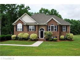 View Listing Details Photos And Virtual Tour Of The Home For Sale At 200 Crystal Ridge Drive Lexington Nc At Homesandland Com Sale House