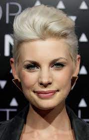 16 Pompadour Quiff Hairstyles For Women Pretty Designs