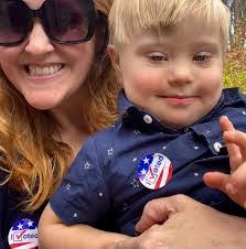 Amy Yohn's Instagram, Twitter & Facebook