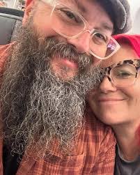 Allison Forbes's Instagram, Twitter & Facebook