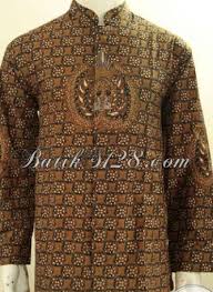Beli seragam safari/baju safari/seragam security/setelan safari. Busanamuslim 12 Contoh Model Baju Safari Pria Terbaik Paling Di Cari Di Indonesia Galeri Kitab Kuning