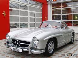 А sls amg сохранила все пропорции этого великолепного авто. Mercedes Benz 300 Sl Gullwing Coupe Auto Salon Singen