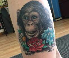 29 Affe Tattoo Ideen: Bilder und Bedeutungen | Affen tattoo, Tiertattoos,  Affenzeichnung