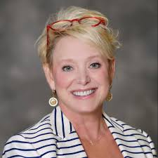 Dr. Heather Annulis Earns Prestigious WHEMN Leadership Award