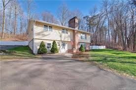 26 homes for sale in cromwell, ct priced from $119,500 to $704,301. 460 Main St Cromwell Ct 06416 Mls 170364628 Redfin
