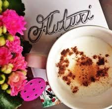 Fluturi (de irina binder), este una dintre cele mai cautate carti ale momentului la nivel national. Irina Binder Insomnii Fluturi Volumul 3