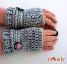 Stylish and easy to wear this crochet pattern is sized for both men and women. Free Crochet Pattern Ups And Downs Fingerless Gloves