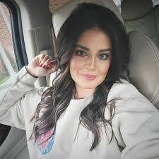 Kristi Stanley's Instagram, Twitter & Facebook