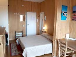 Son entreprise, la maison de couture valentino , appartient actuellement au valentino fashion group. Studio In Voghera With Wonderful City View And Furnished Terrace Voghera Aktualisierte Preise Fur 2021