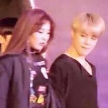 Sag kahlen wänden lebewohl und bring leben in dein zuhause oder büro. Seulgi Jimin Seulmin Bangvelvet Home Facebook