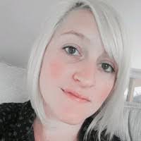 Corinne Newman's Instagram, Twitter & Facebook