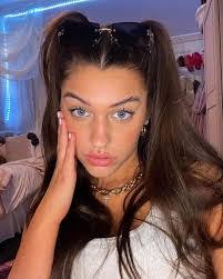 Antonia Cole's Instagram, Twitter & Facebook