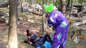 LOCO PAYASO FT UNICORNRIAH