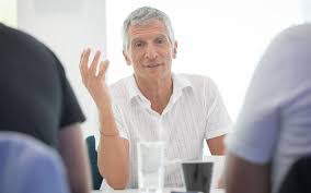 Soirée au théâtre en amoureux pour nagui et sa femme mélanie page. Nagui Je Peux Etre Vire En Deux Emails Le Parisien