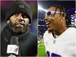 Randy Moss stunned everyone by delivering an 'astonishing' three-word  message with serious implications for Justin Jefferson's future after his  standout performance in the recent Minnesota Vikings game against the  Chicago Bears. |