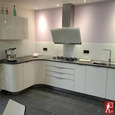 Credence cuisine plan de travail noir. Credence En Verre Sur Mesure Pour Cuisine