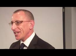 Darryl Carpenter from Te Aro Health speaks to the Rotary Club of Wellington