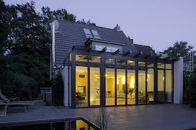 Modernisierung Reihenhaus Othmarschen Wintergarten Aussen Dunkel In 2020 Wintergarten Modernisierung Reihenhaus